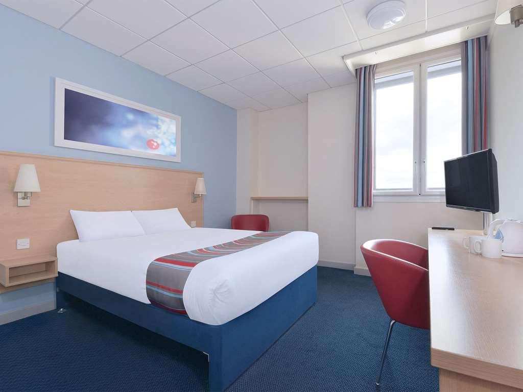 Travelodge Newbury Tot Hill Highclere Ruang foto