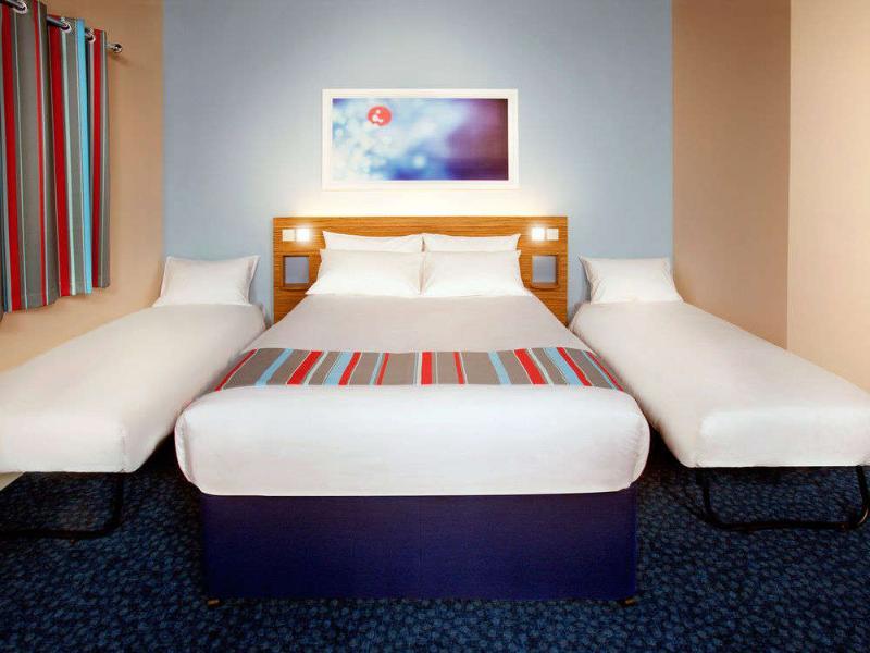 Travelodge Newbury Tot Hill Highclere Bagian luar foto